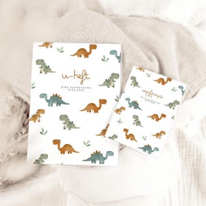 Personalisierte U-Heft Hülle & Impfpasshülle DINO mit süßen Dinosauriern – perfektes Geschenk zur Geburt für Jungen und kleine Dino-Fans