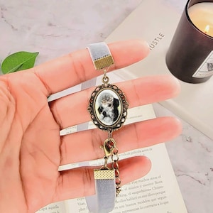Bookmark, elastic bookmark, gray  poodle, cameo, gray, and bronze.