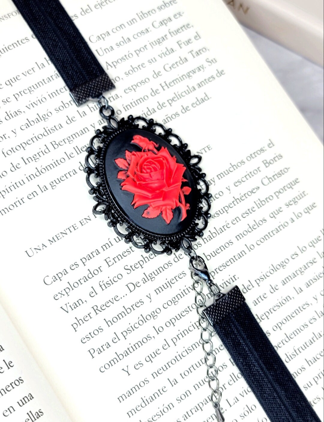 Elastic Bookmark, Adjustable, Cameo, Red and Black. - Etsy