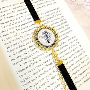 Queen Bee,elastic bookmark, adjustable, black and gold.