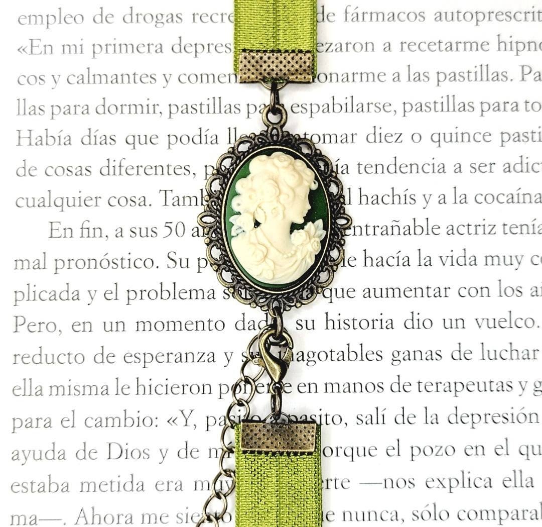 Elastic Bookmark,adjustable, Vintage Style,cameo,green. - Etsy