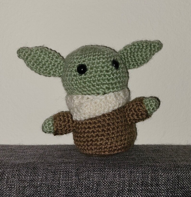 Baby Yoda - Star Wars inspired crochet amigurumi plush image 6