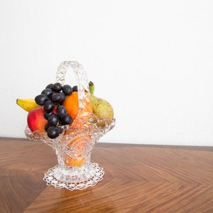 Vaso de fruteira com cesta de cristal extravagante da regência de Hollywood dos anos 1960 // Vaso de fruteira com cesta de cristal extravagante da regência de Hollywood