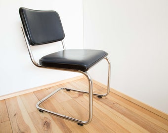 バウハウス カンチレバーチェア マート・スタム作、ハニーブラウン