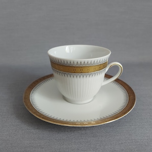 Porcelain, cup with saucer, discreetly luxurious, Winterling, Manufactory, Bavaria, #000310
