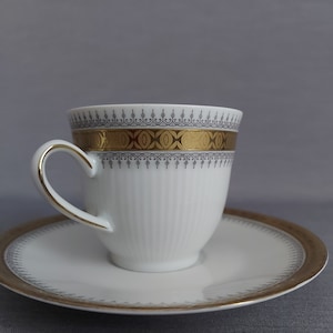 Porcelain, cup with saucer, discreetly luxurious, Winterling, Manufactory, Bavaria, #000309