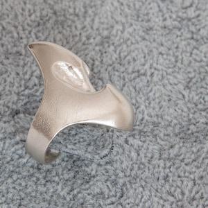 Lapponia Design_Art Forged_Designer Ring_Silver 925_Size 56 mm/2 1/4 in_Fra 56 1/2_Ger 17 3/4_Ita 16_US 7 1/2_UK P_Jap/Chin/Ind 15_#01_33