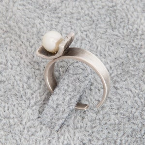 Art Deco Perli Design, Designer Ring, 800 Silver, Cultured Pearl, Size EU 51-57 mm__US 5 1/2-8__UK L-Q__Jap/China/Ind 11-16_#06_18
