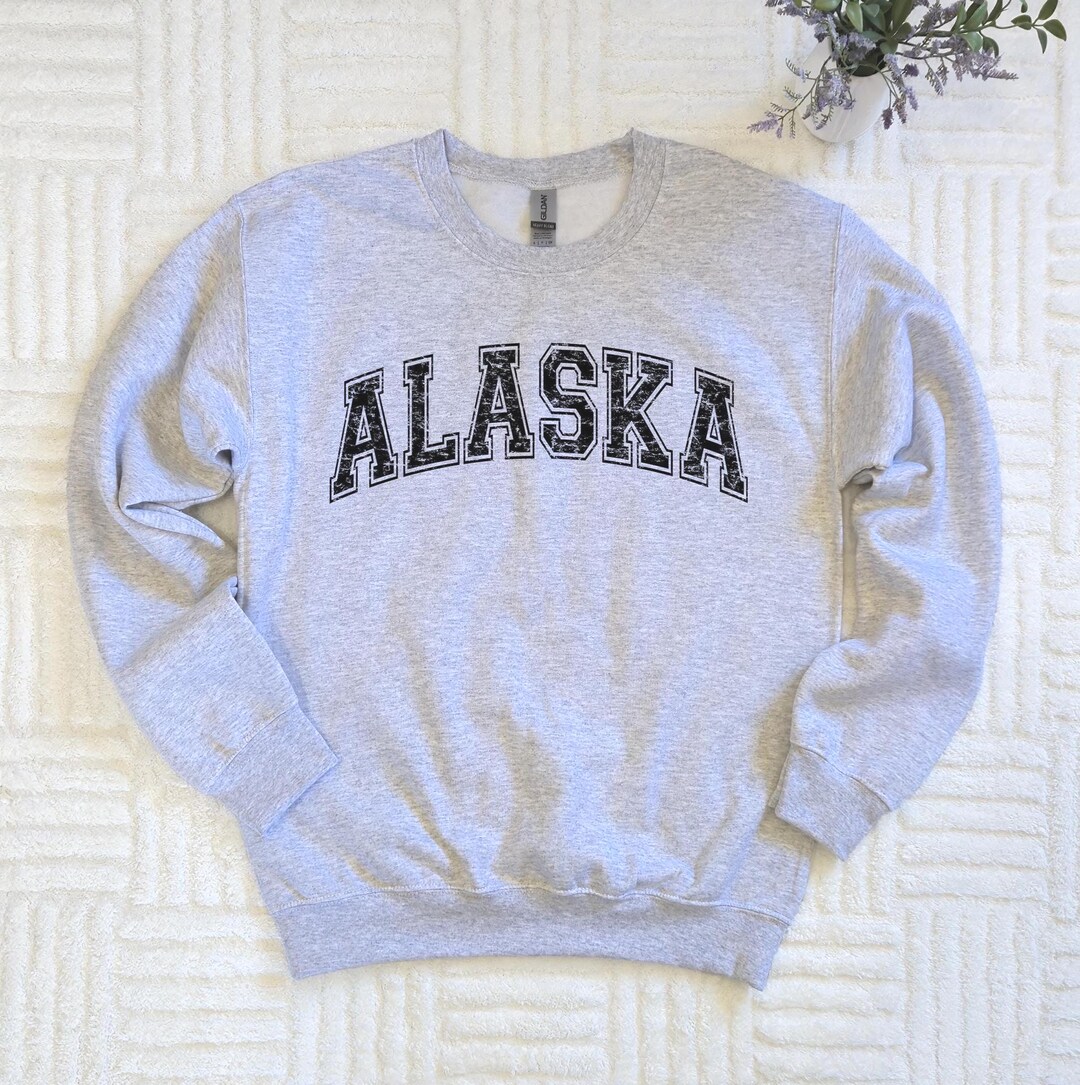 Alaska Graphic Sweatshirt, Explore the Wilderness Shirt, 12224