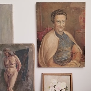 Altes Vintage Portrait-Gemälde einer Frau mit Perlenkette