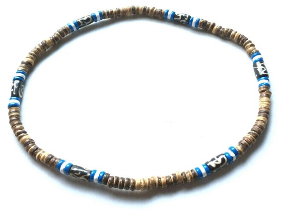 Beach Necklace For Men, Hawaiian Surfer Style with Coco Beads and Chip  Shells, 18 Inches (Beige) : Amazon.in: Fashion