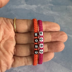 Personalisierte Makrame Freundschaftsarmbänder für Paare und BFFs - Flache geflochtene Armbänder