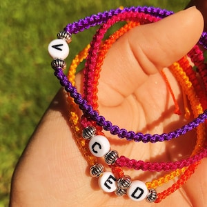Pulseira inicial personalizada tecida à mão para amigos e entes queridos, joias personalizadas da amizade