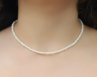 Girocollo di perle d'acqua dolce delicato da 3,5 mm, perle bianche, collana di perle vere, regalo per lei, collana da damigella d'onore, collana ragazza di fiori