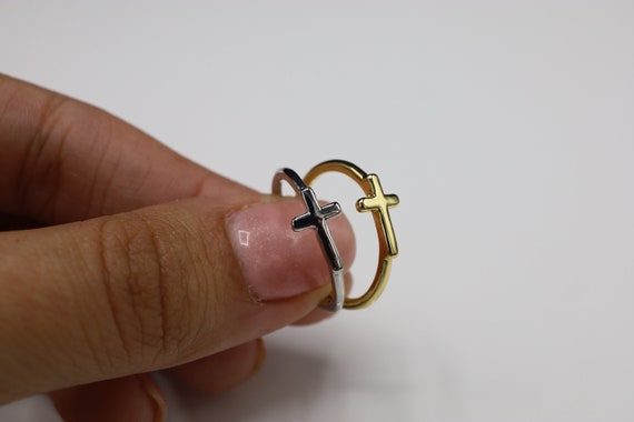 14K Yellow Gold Sideways Cross Ring - Size: 7 - (B31-993) - Roy Rose Jewelry