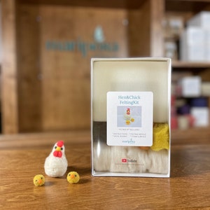 DIY Needle Felting Kit: Hen & Chicks 3D Project