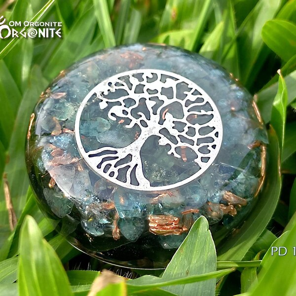 Tree of Life Orgone Puck | Pocket Orgonite | Blue Green Apatite Obsidian | Peace Self-expression Protection