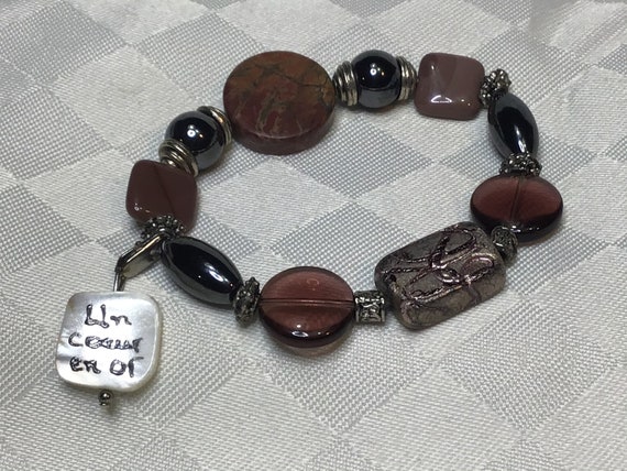 Joli bracelet élastique en billes de pierres, de … - image 3