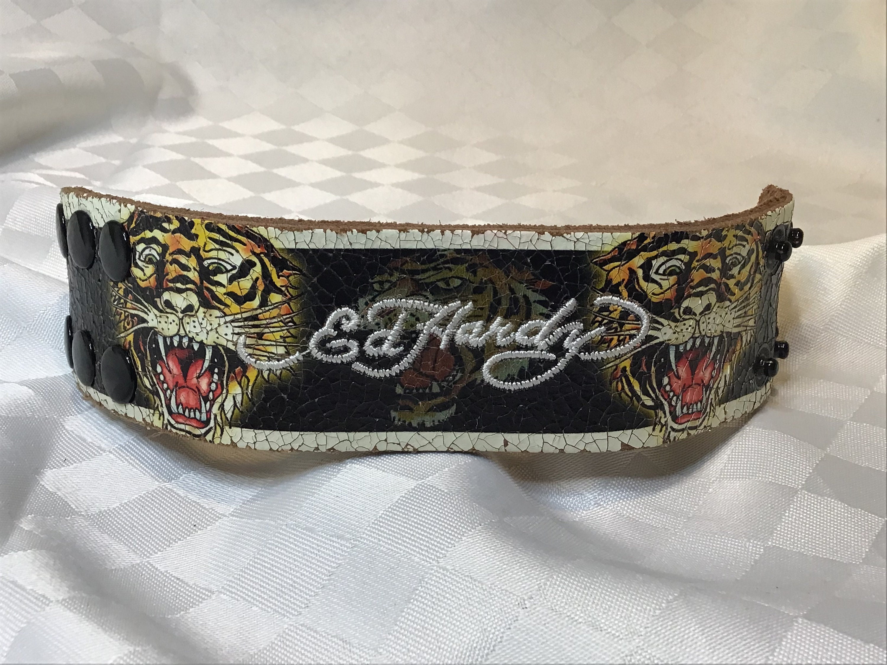 By Ed Hardy. Very Beautiful Leather Bracelet Painted and Embroidered With Two Magnificent Tigers Closing With Press Studs. Gr 8 1/2 - Etsy By Ed Hardy. Very Beautiful Leather Bracelet Painted and Embroidered With Two Magnificent Tigers Closing With Press Studs. Gr 8 1/2 - Etsy