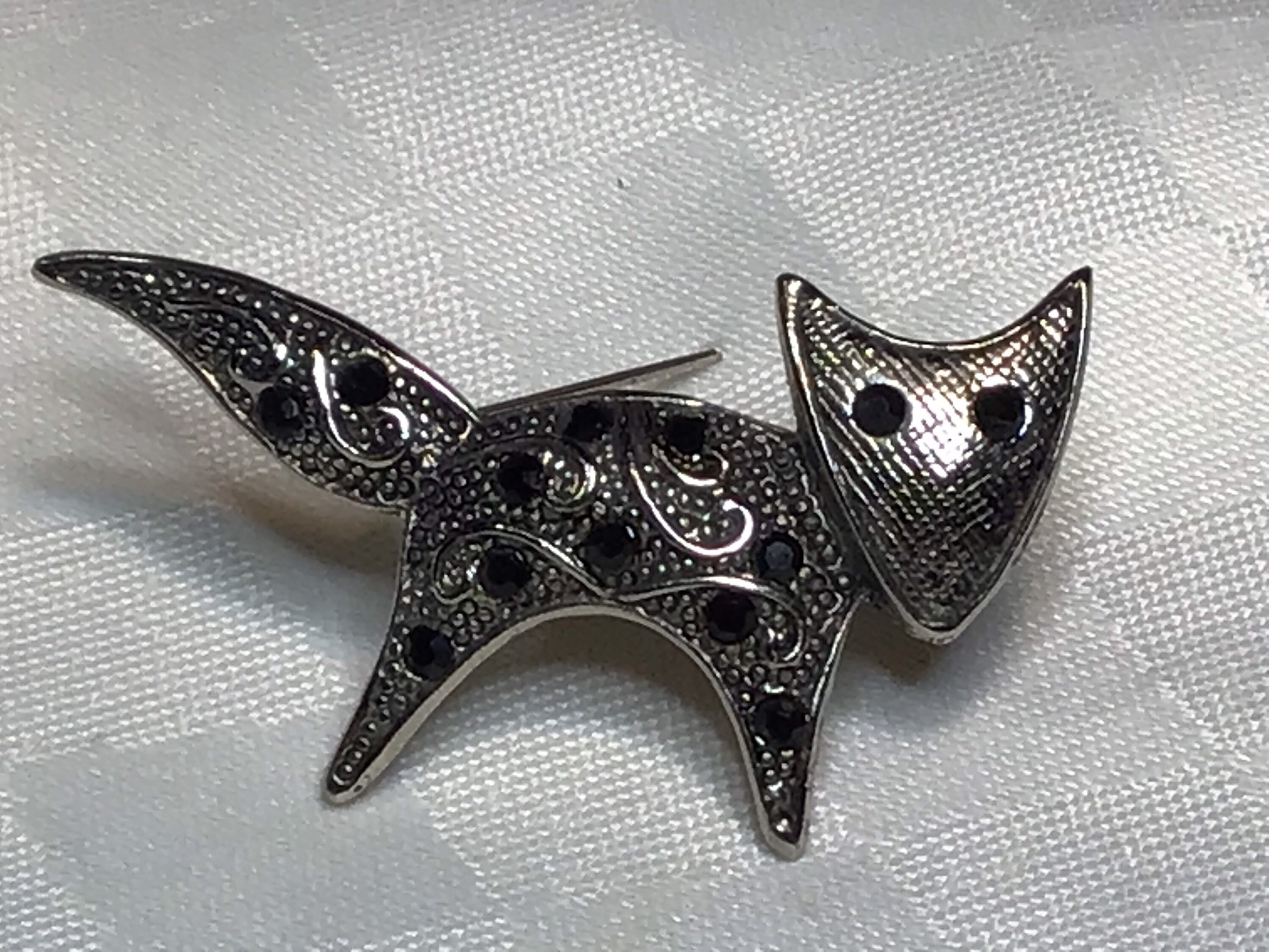 Broche élégante Avec Pierre Noire Taillée - Bijou Vintage Français Sans Marque