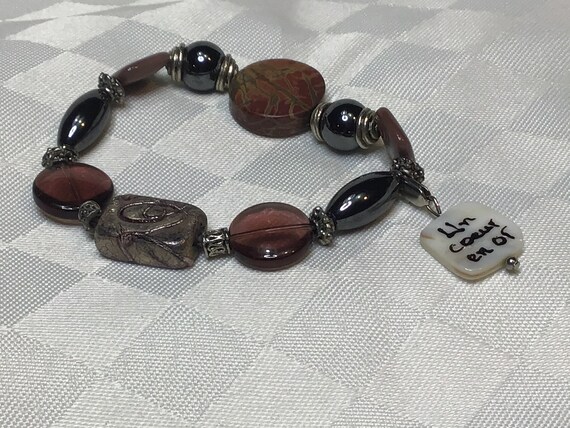 Joli bracelet élastique en billes de pierres, de … - image 2