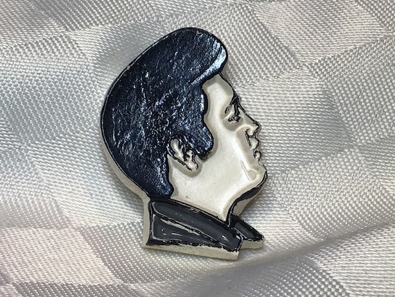 Broche vintage des années soixante dix en résine … - image 1