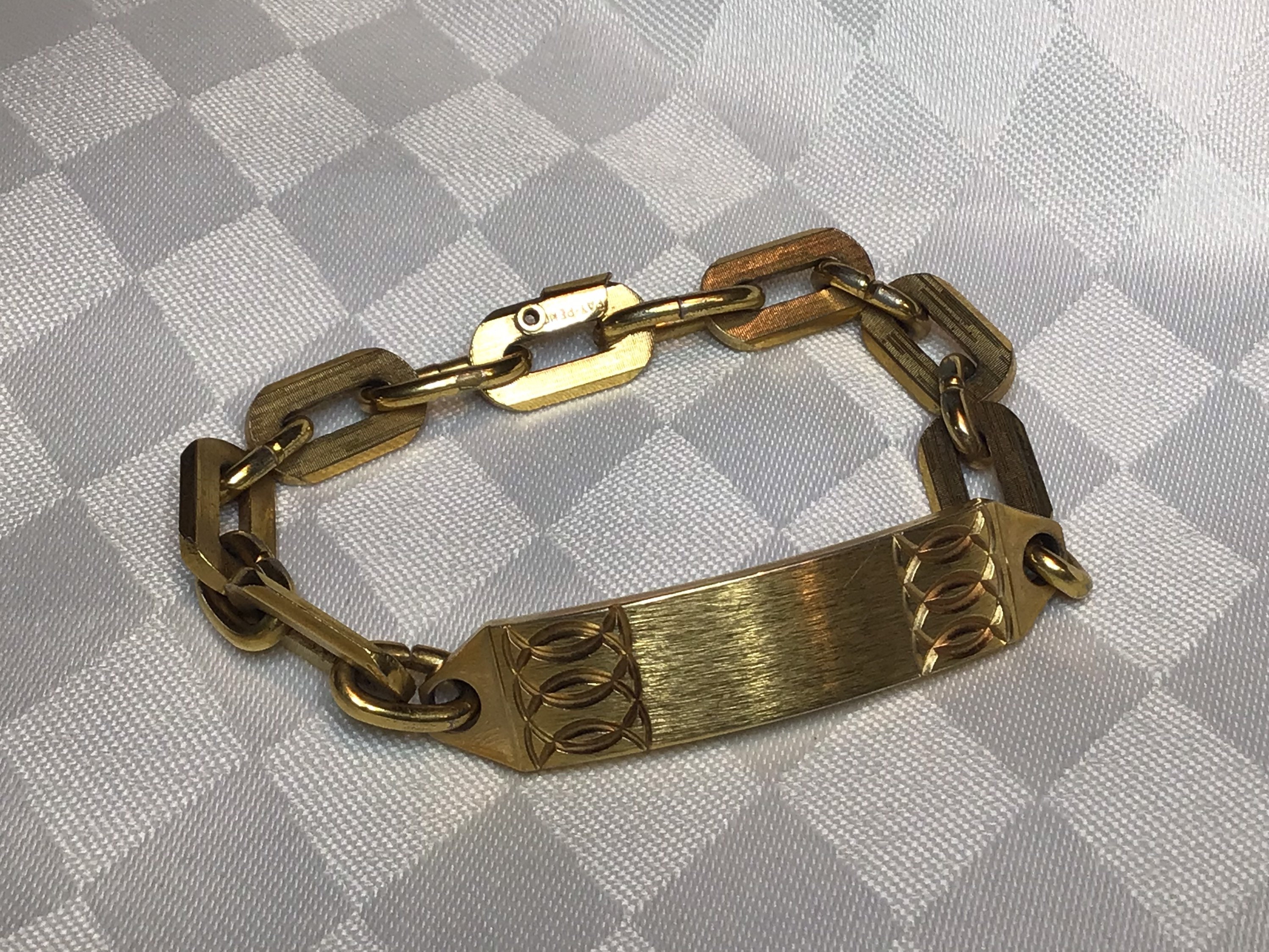 Louis Vuitton Chain ID Bracelet Gold Brass Metal