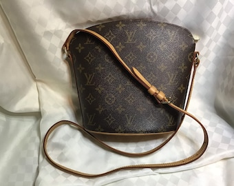 Vintage 1996 Louis Vuitton Monogram Drouot Crossbody Shoulder Bag