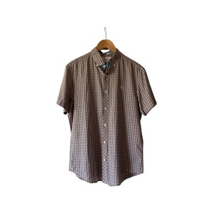 Mens Short Sleeve Plaid Button Down Penguin Shirt. Size Medium