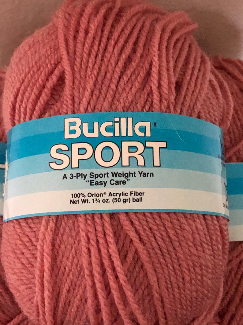 3-Ply Sport Weight 100/% Acrylic Color #13 Light Rose Bucilla Sport Yarn Dye Lot # 2637.