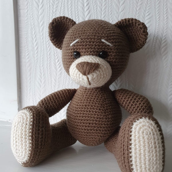 Buddy the Bear patron au crochet PDF tatty teddy me to you