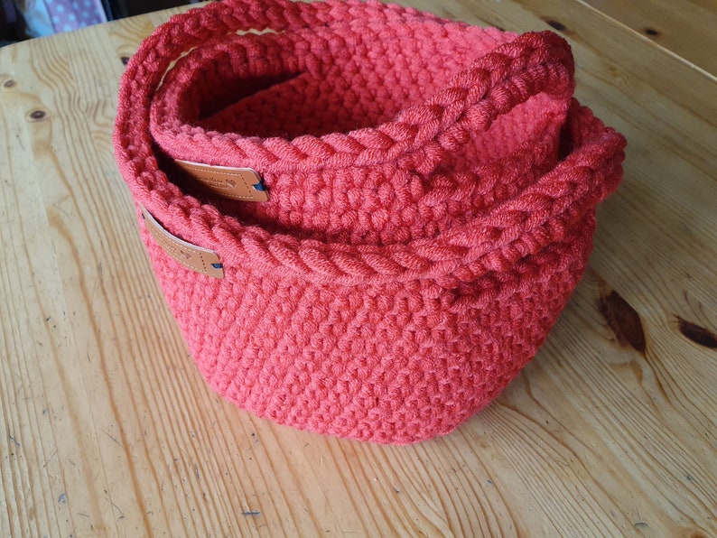 Chunky Baskets crochet pattern image 1