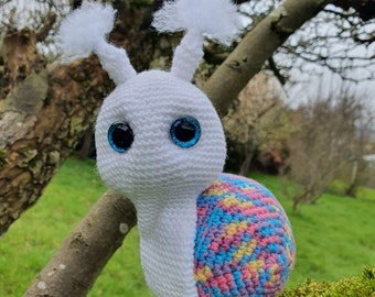 Jemima the Giant Snail Crochet Pattern PDF - Free mini snail pattern for a limited time only