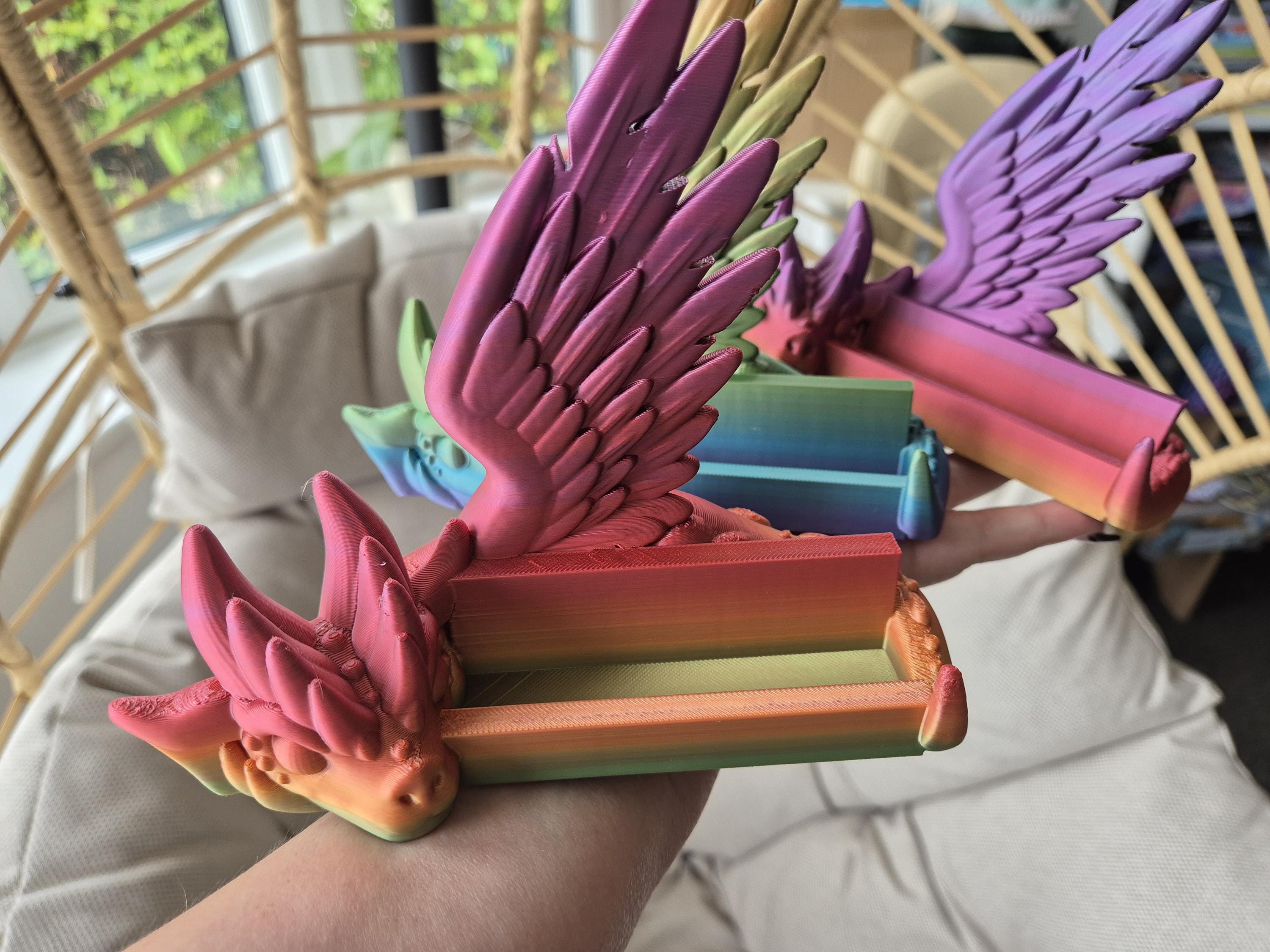Dragon shaped business card holder 3d printed rainbow - Thumbnail 3