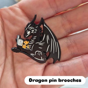 Dragon pin brooches Andarna Tairn Fourth Wing gold dragon black dragon