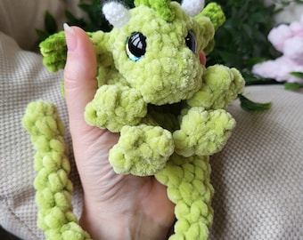 Diddy Dex The Palm Sized Snuggler Dragon modello all'uncinetto amigurumi download digitale