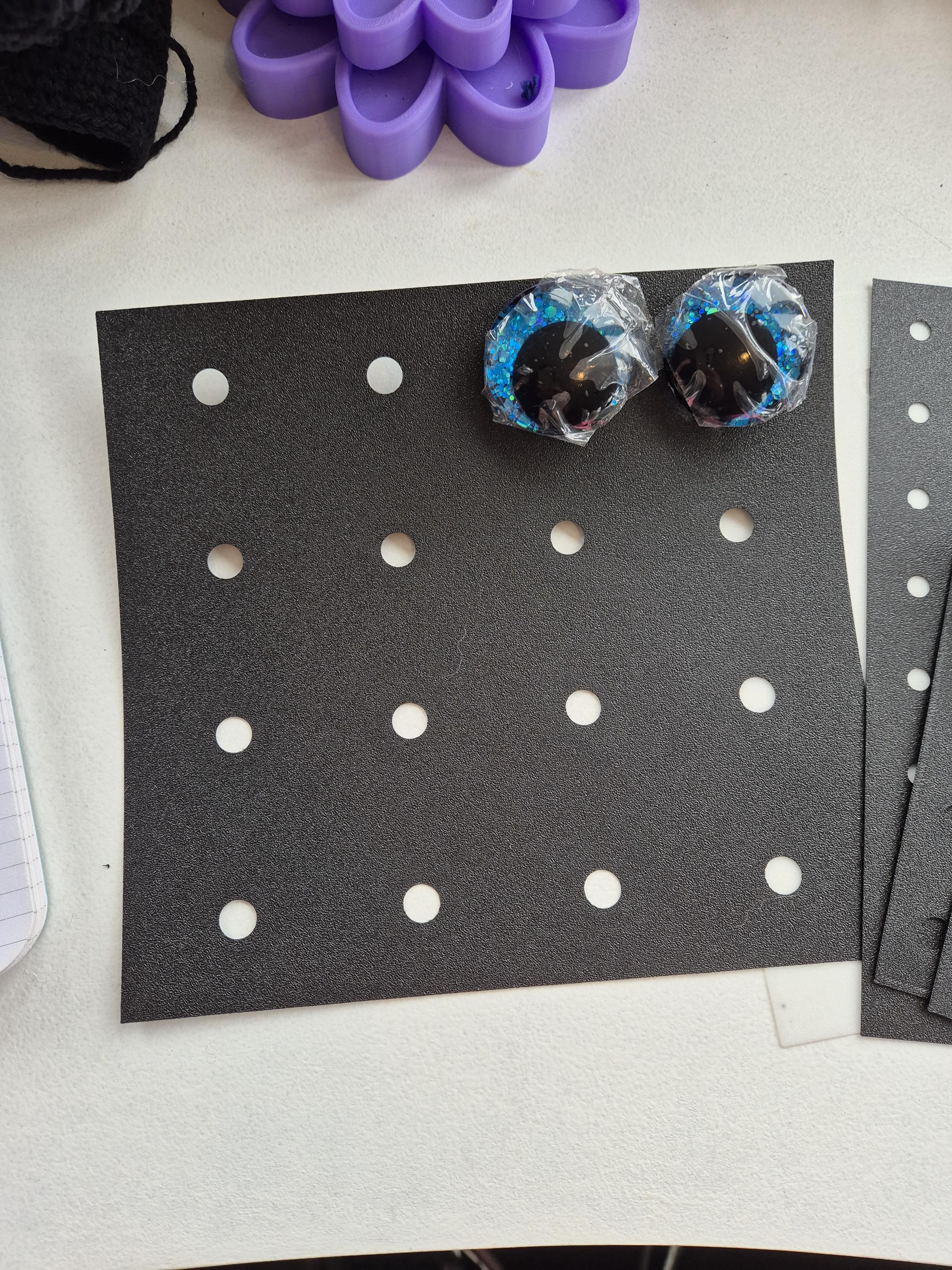 Safety eye holders packaging storage sinker crochet handpainted 3d printed - Thumbnail 2