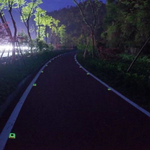 Glow in the Dark Shiny Square Block Riser Luminous Reflective Pavement Marker Road Sign Reflector ABS Body Material image 6