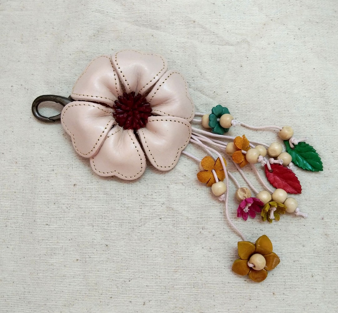 Ivory Keychain Handmade Leather Flower Keychain: Ivory Floral Bag Charm - Etsy Australia