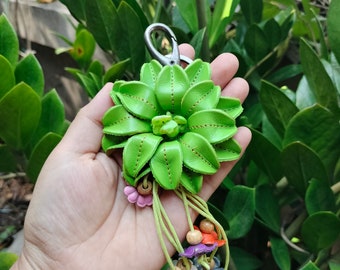 Groene handgemaakte leren bloem sleutelhanger: portemonnee met bloemen