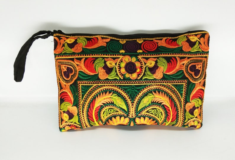 Women Regular discount Fashion Wristlet Clutch Hmong Fab Max 61% OFF Vintage With Embroidered