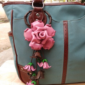 Schlüsselanhänger Rose Blume Pfirsich echtes Leder Tasche Charme, Rose Floral echtes Leder Geldbörse Charme, Handtasche Reißverschluss Charm Zubehör