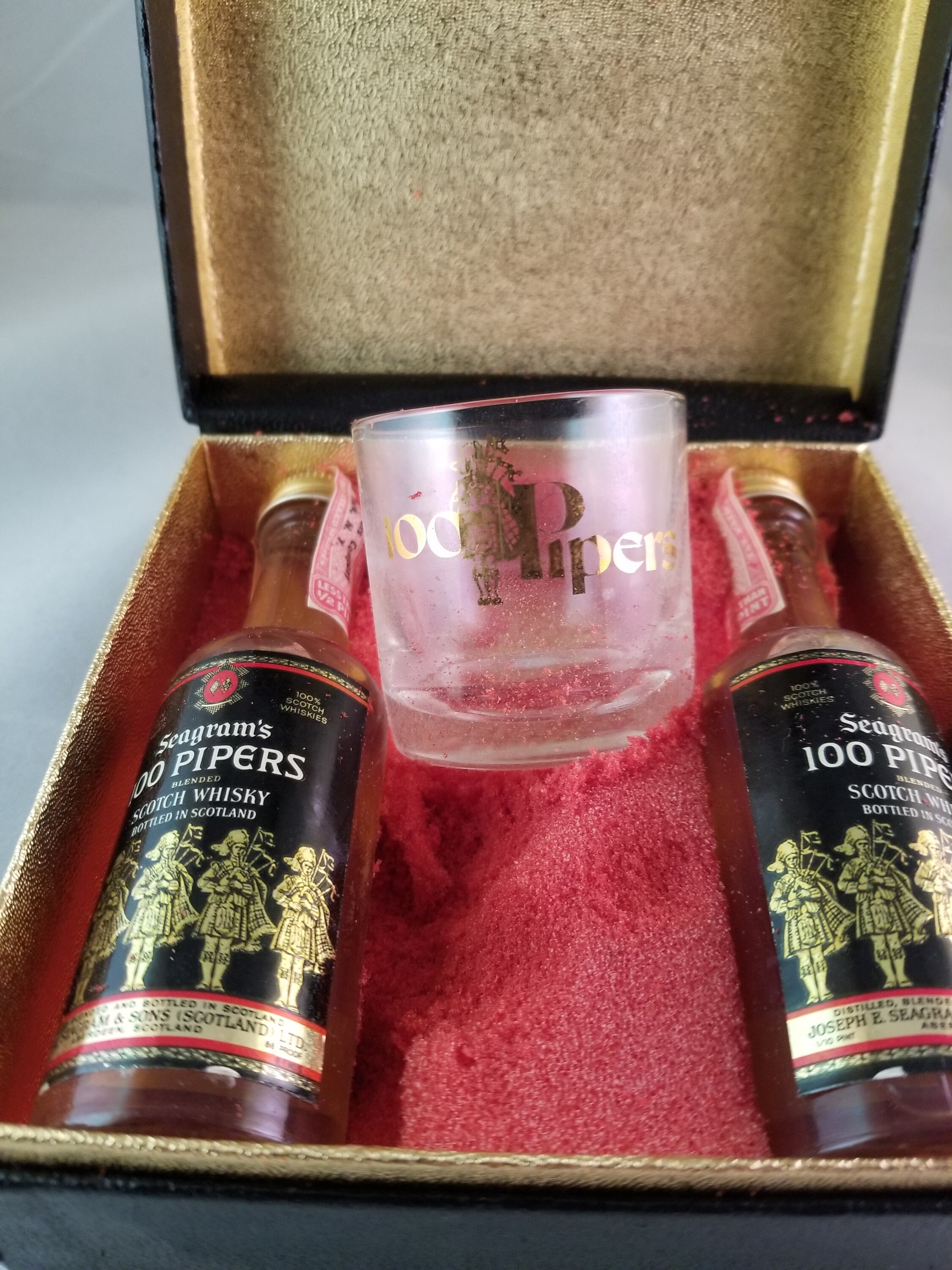 Vintage Seagrams 100 Pipers Gift Box Etsy