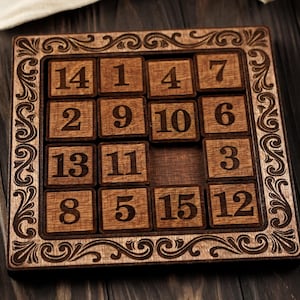 Wooden 15 Puzzle, Sliding Number Puzzle Game, Classic Fifteen Puzzle Toy for Adults, Vintage Logic Brain Teaser, Traditional Board Game
