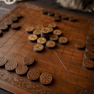 Authentic Viking hnefatafl, handmade hnefatafl, viking chess, engraved hnefatafl, ancient board games, wooden nordic chess