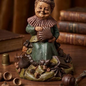 Vintage Tom Clark "Candy" gnome figurine, produced by Cairn Studios in 1985