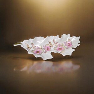 Vintage Old Nuremberg Leaf Shaped Bavaria German Dish