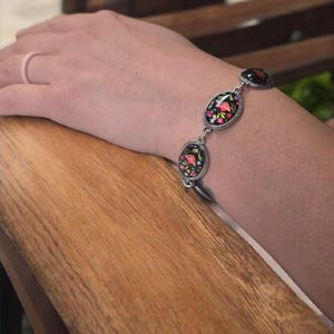 Tulip Bezel Bracelet