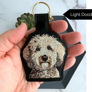 Realistic Goldendoodle Labradoodle Keychain: Embroidered Doodle Dog Key Fob or Bag Charm, Multiple Color Options, Gift for dog lover. Light Doodle 1