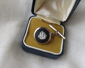 wedgwood tie pin
